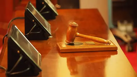 花三萬網購學位假冒心理師與教師 屏東男子任教近六年終被判刑(示意圖)